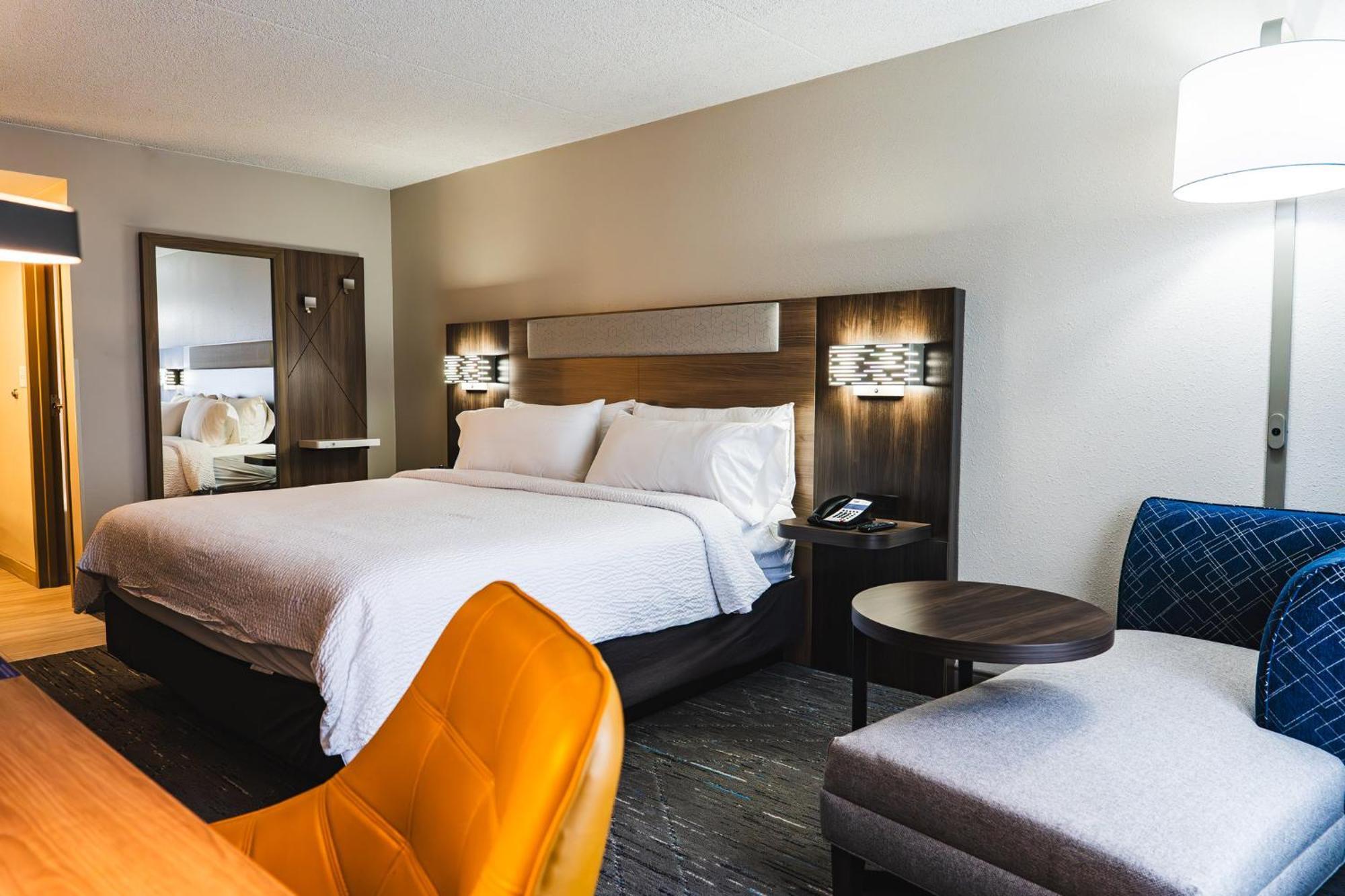 Holiday Inn Express Frazer - Malvern By Ihg Bagian luar foto
